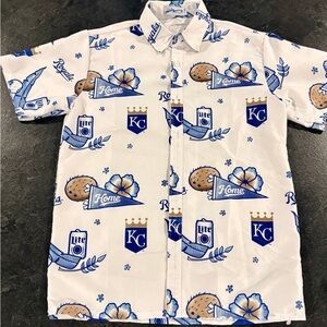 Kansas City Royals MLB Miller Lite collaboration • Men’s size medium button up